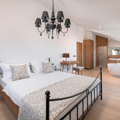 Deluxe Double Room Basca Promo Code