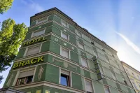 Hotel Brack