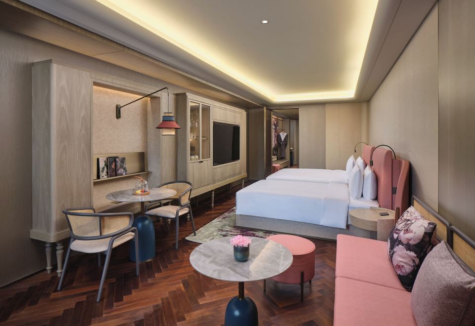 Blossom House Shanghai On The BundDeluxe Terrace Family Room