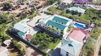 Excelsa Lodge Hotel a 