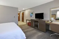 Hampton Inn Detroit/Dearborn