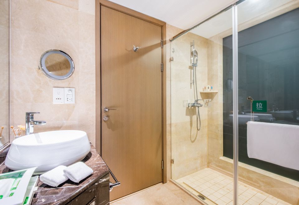 俱樂部高級房超大床-品古韻穿巷