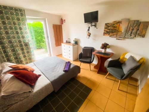 双人房（带独立浴室）