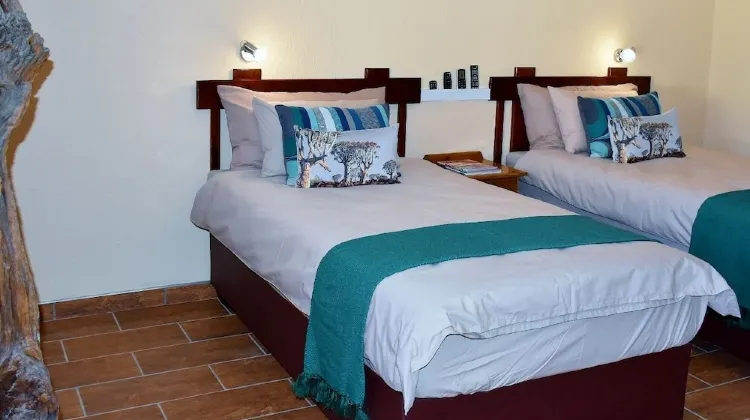 Kamaku Guesthouse Room