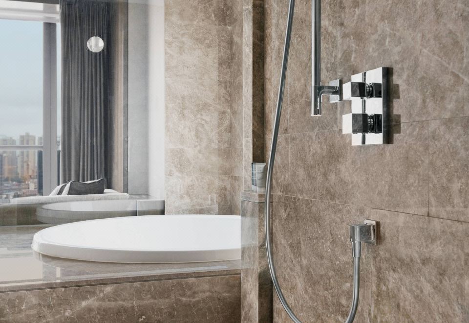 浦悦江景睿选豪华大床房