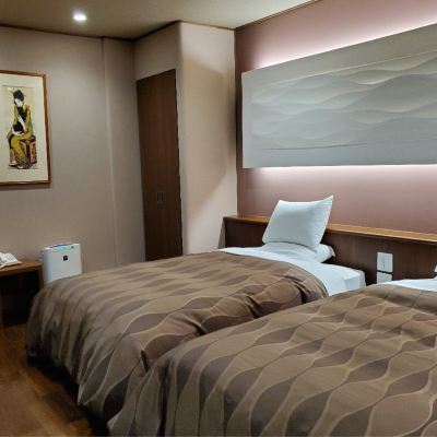 Japanese/Western-Style Room with Open-Air Bath (2 Beds)