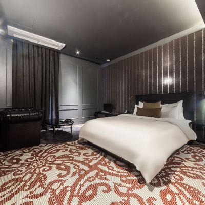 Deluxe (Netflix View Available) Hotel Vow Promo Code