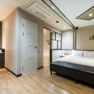 Deluxe Spacious Room With Large Bathtub ( For 2 ) MU 호텔 쿠폰
