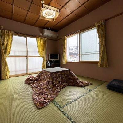 Japanese Style Economy Room with Shared Bathroom