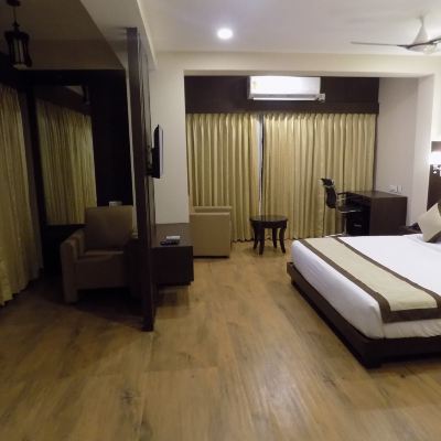 Superior Room with Air Conditioner Hotel Sarah International Promo Code