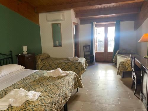 带露台的四人间