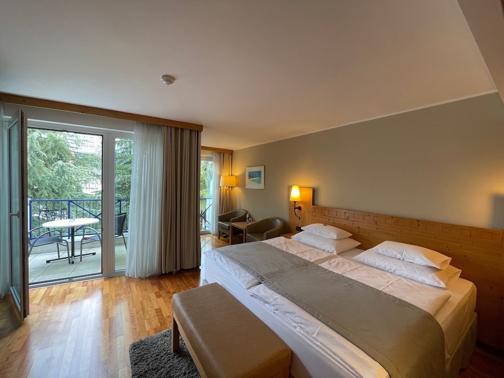 Rogner Hotel Tirana园景精致套房