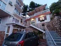 Spacious apartment with sea view Hotele w: 