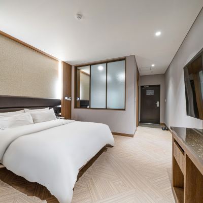 디럭스 퀸룸 브릭스 호텔 쿠폰