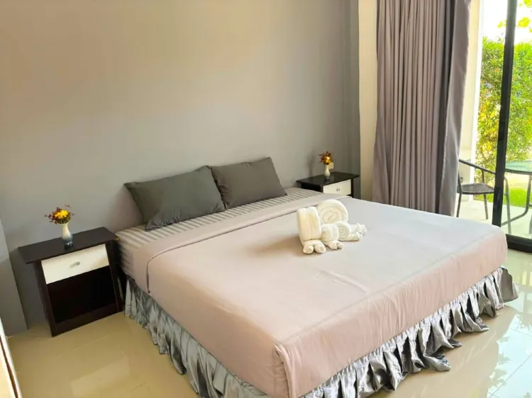 ห้องดีลักซ์ - วิวสวนหย่อม(เตียงคิงไซส์)