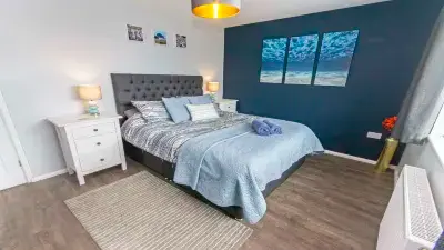 Sandbanks Sleeps 4 | Beach Pass & 1 Dog Hotels in 