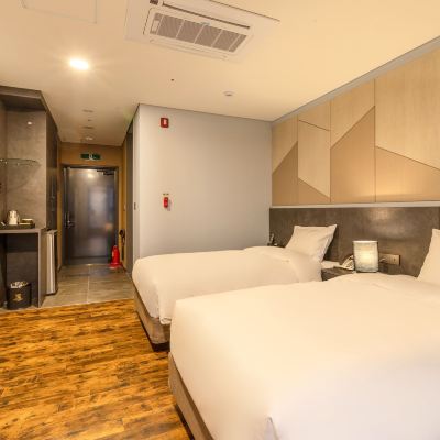 수페리어 시티 뷰 트윈룸 어반이스트호텔 쿠폰