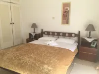 كريس ستوديوز آند آبارتمينتس فنادق في كورينث