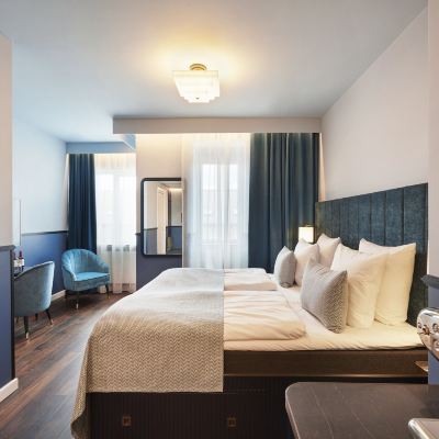 Double Deluxe Wide Hotel Promo Code
