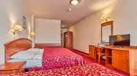 St Lukas Medical & Spa Hotele w: 