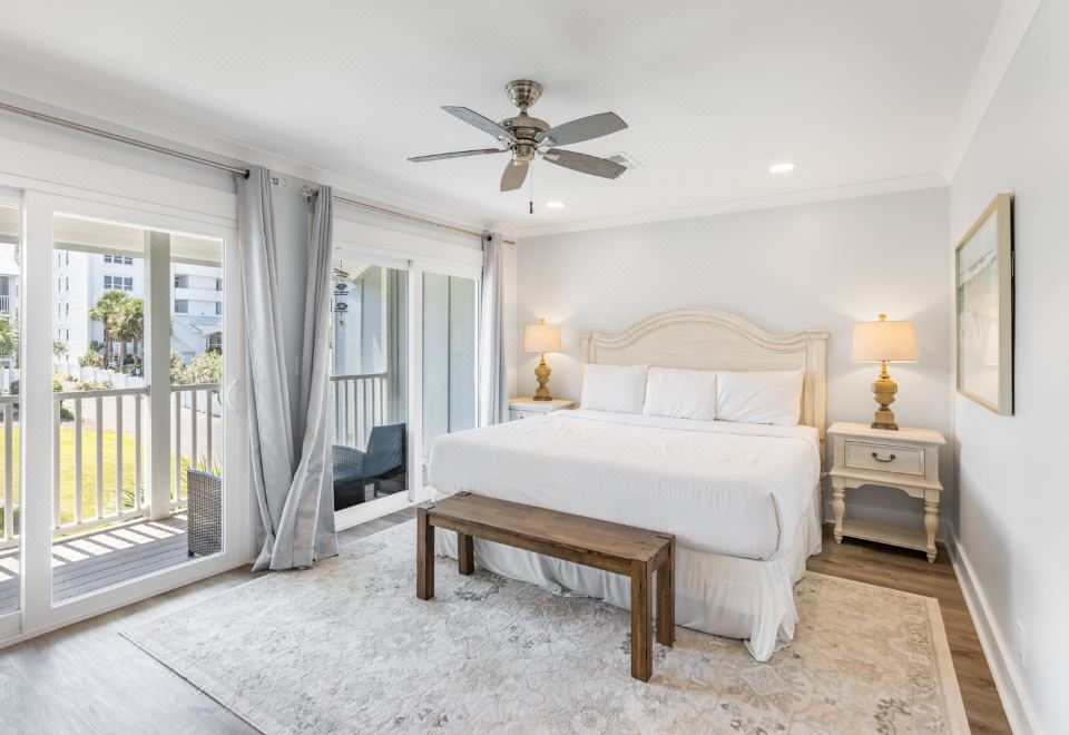 Private Beach Access And Community Pool-Charming Coastal Haven