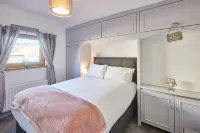 هوست ستاي ذا تشيمنيز