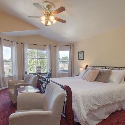 Vineyard Room Castle Creek B&B Promo Code