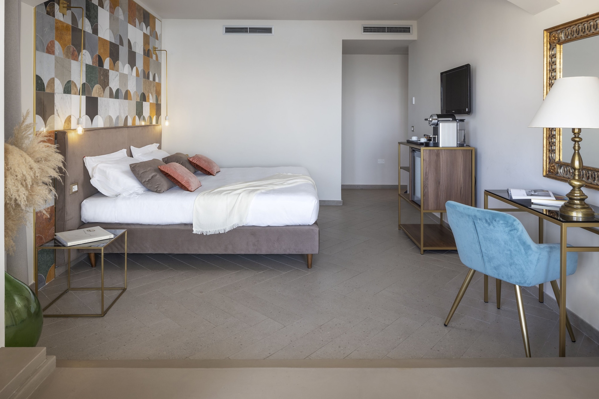 专享套房， 浴缸， 海景 （Sea and Etna View）