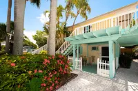 Cedar Cove Resort & Cottages