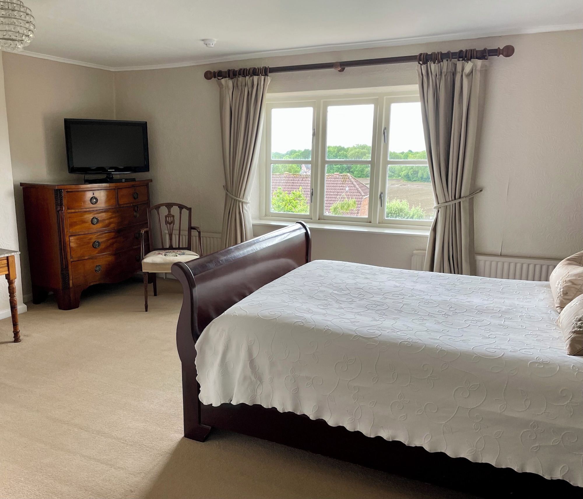 高级双人间 - 带连接浴室