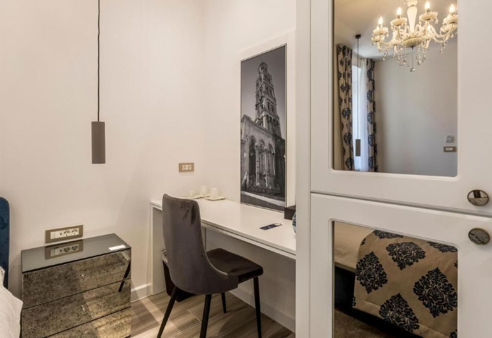 Deluxe Double Room, Courtyard View (Lucija)
