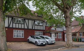 Flexistay Aparthotel Sutton - Housity