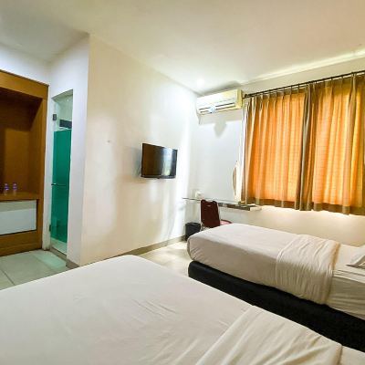Superior Twin Room Cosmo Hotel Promo Code