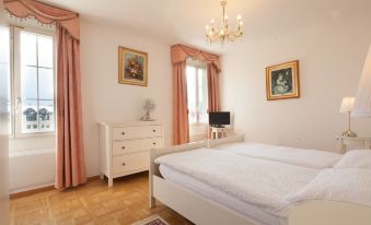 Hotel Central Continental - Housity