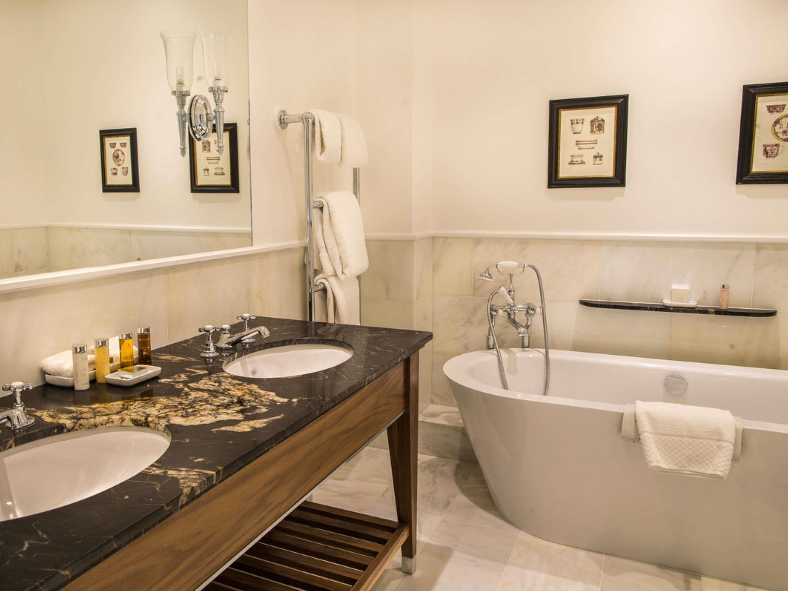 庄园房间 - 两张单人床