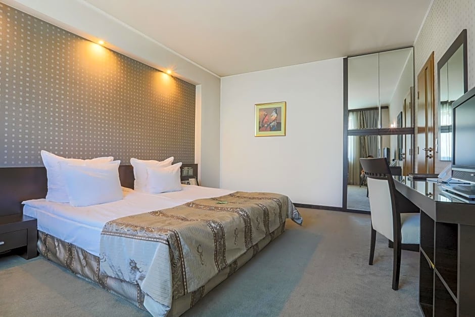 标准套房-免费使用水疗中心