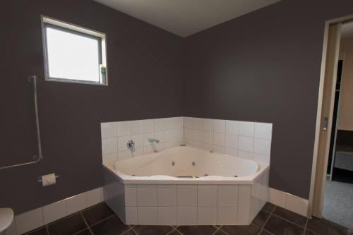 豪华特大床一室房