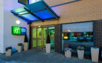 Holiday Inn Express SWINDON WEST by IHG Hotel di 