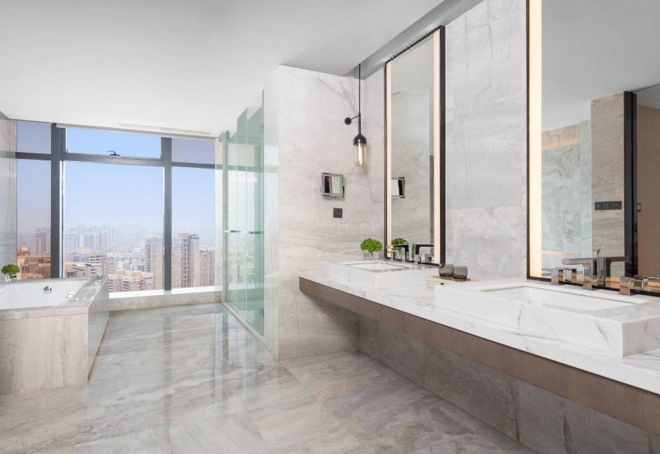 Courtyard by Marriott Shenzhen BaoanDeluxe Suite, Executive Lounge Access, 1 Bedroom Suite