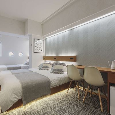 エコノミールーム(ご利用人数4名)(共用バスルーム) 3rd PLACE by HIDEOUT クーポン