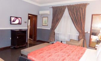 Manyxville Hotel & Suites