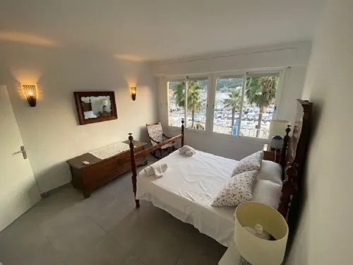 Spacious apartment with large terrace and summer kitchen