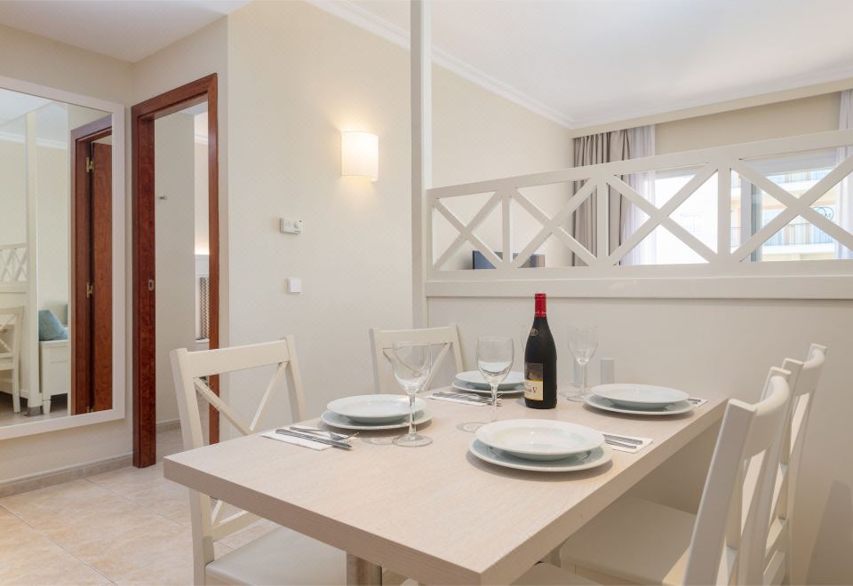 一卧室公寓（带阳台）