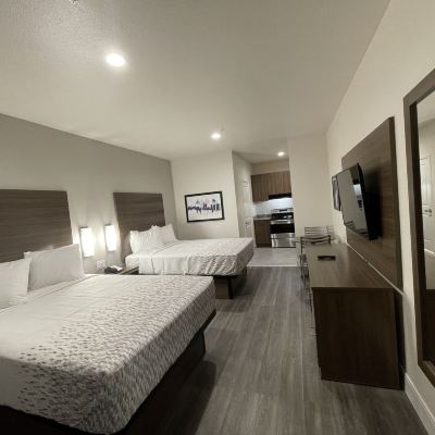 Premium Room Palace Inn Blue - Garth Rd Promo Code