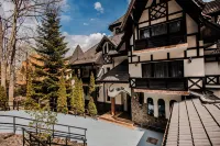 Villa Tom Hotel di 