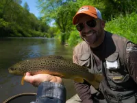 Fly Fishing River Chalet, Fly Shop, Guides, Schools, & Kayaks! 리버 폴스 호텔