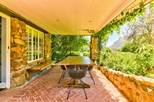 No 10 Sandalwood Cottage