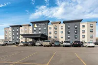 Home Inn & Suites Regina Airport Hotels in 