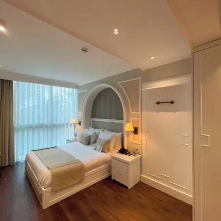 Dbd Hotel Bayraklı