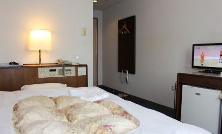 Center Hotel Mihara - Housity
